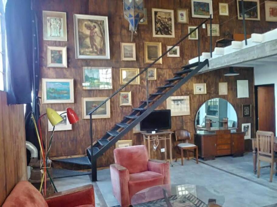 Departamento Galpón reciclado tipo loft con muebles vintage (Argentina  Tigre) - Booking.com