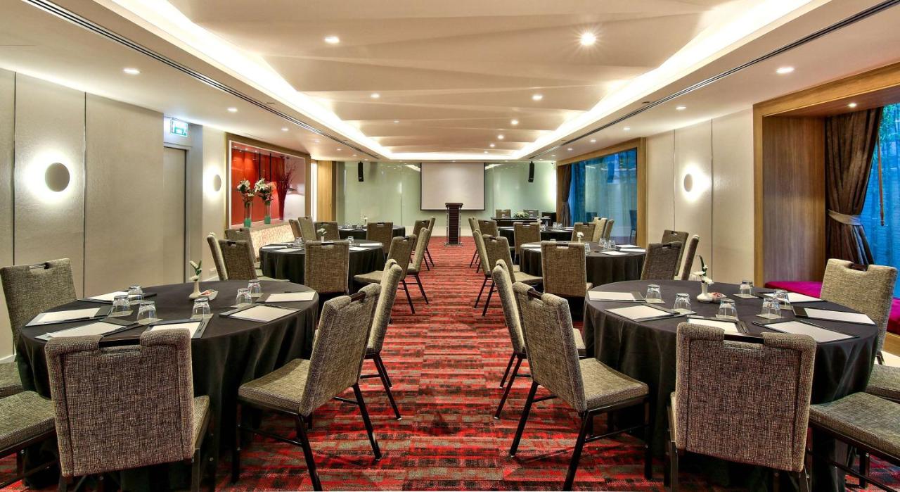 Park Plaza Bangkok Soi 18 Sha Extra Plus Bangkok Updated 21 Prices
