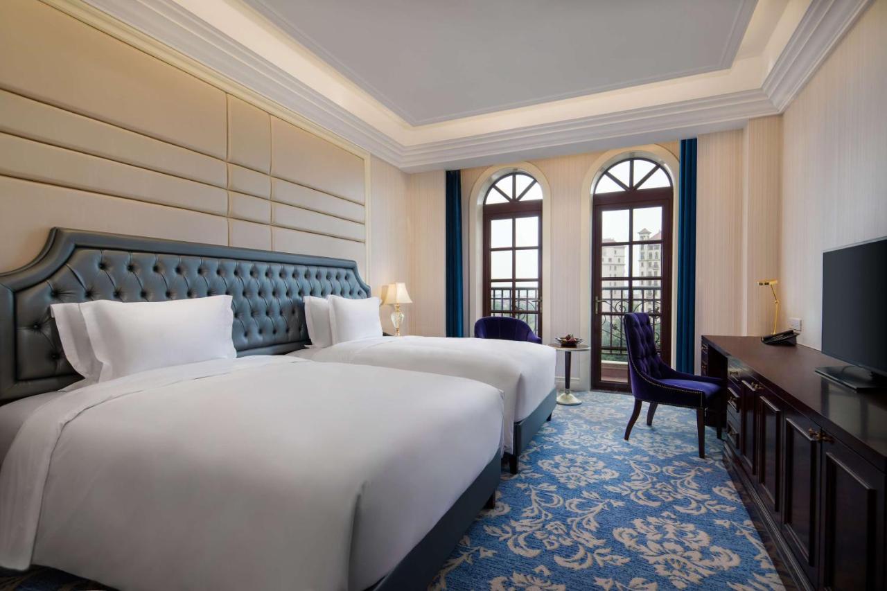 Radisson Blu Forest Manor Shanghai Hongqiao photo