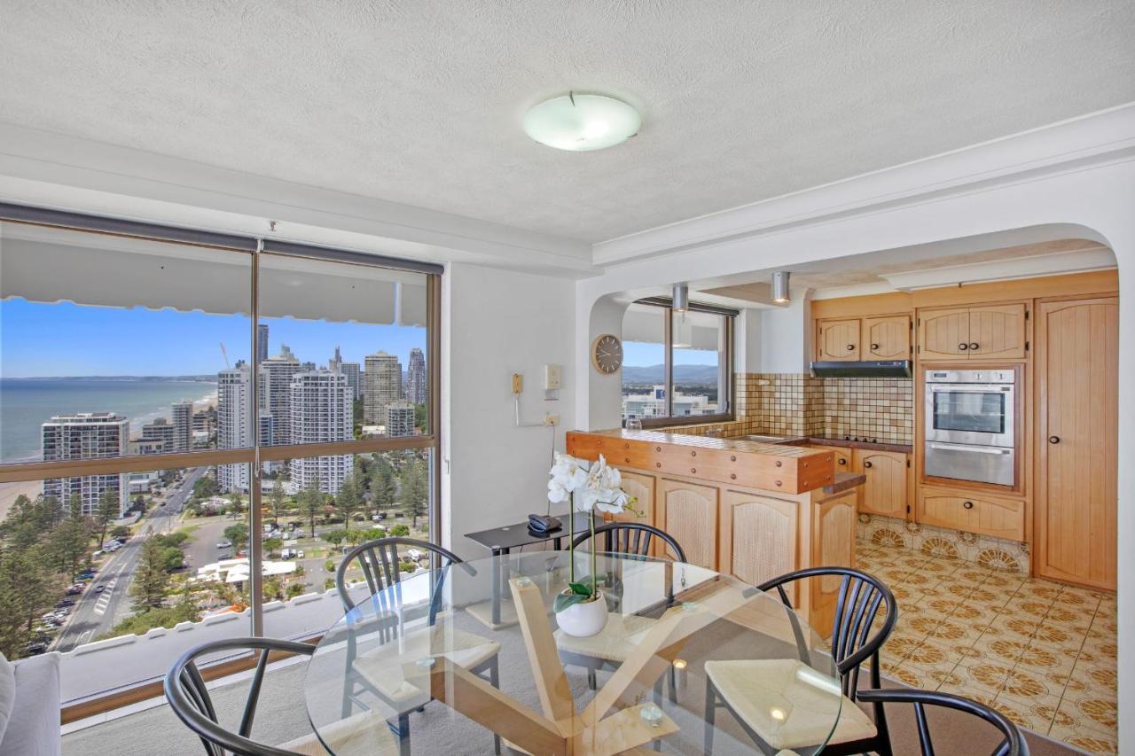 De Ville Apartments photo