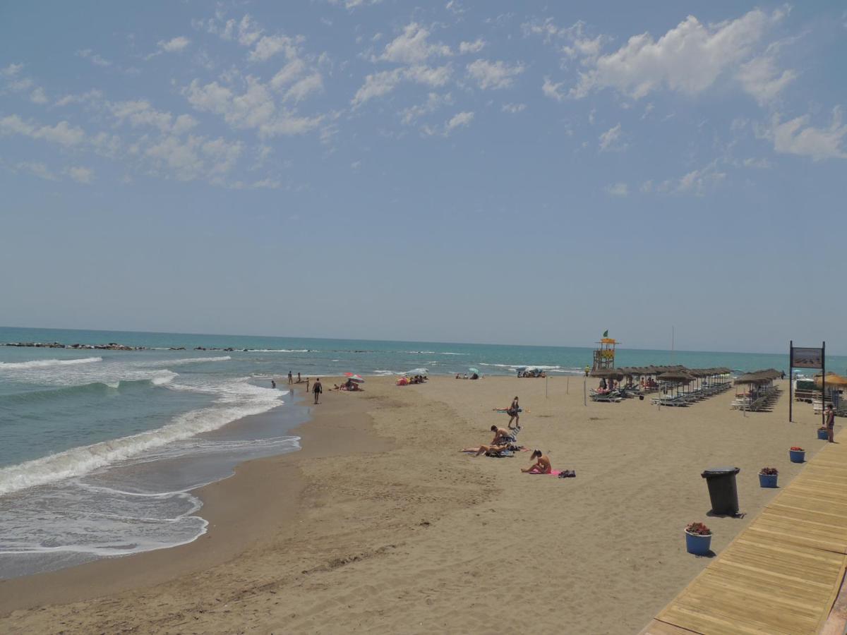 Las Gaviotas Beach - Playa - Sea front - Frente al mar ...