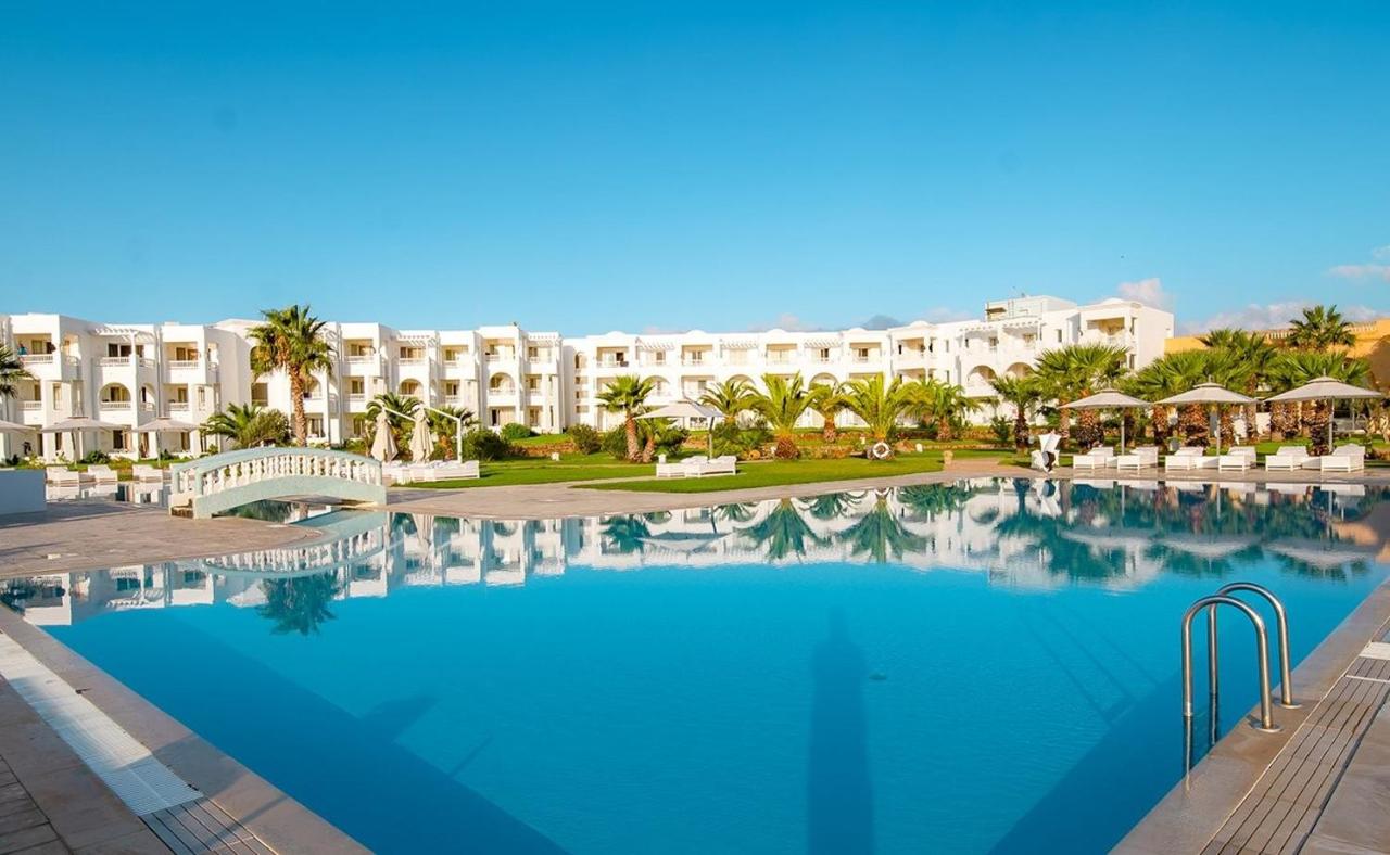 Heated swimming pool: Cap Bon Kelibia Beach Hotel & Spa