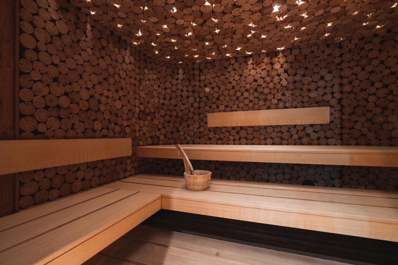 Boutique Hotel Glacier photo