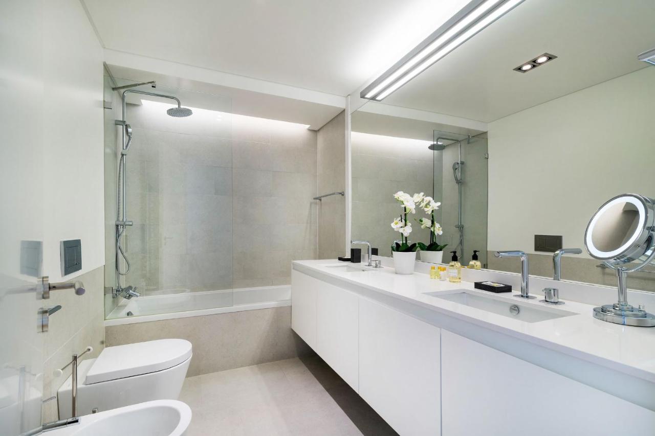 Amazing 1BDR Apartment in Chiado by LovelyStay - 3