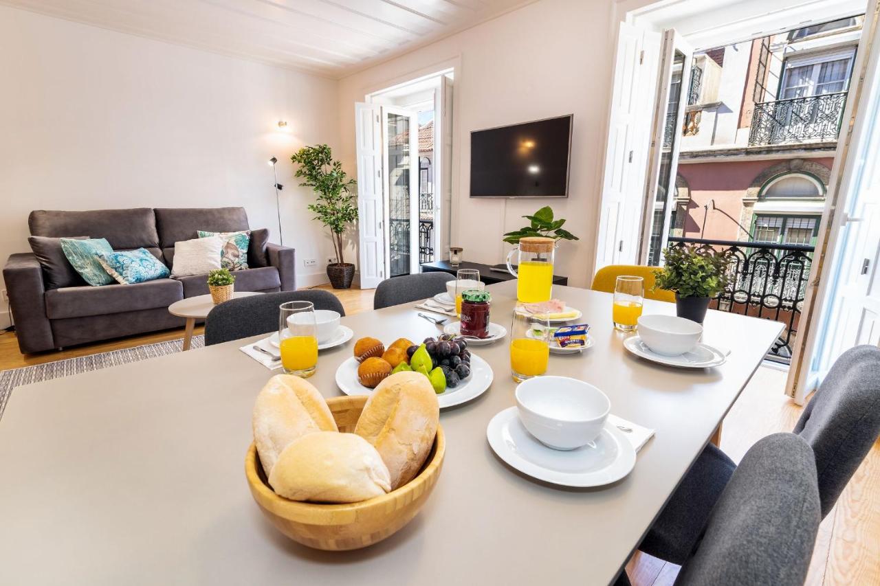 Stunning 2BDR Apartment in Chiado by LovelyStay - 5