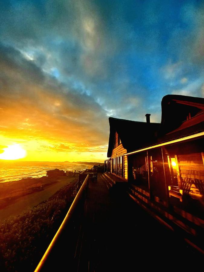 Image: Oyster Bay Beach Lodge