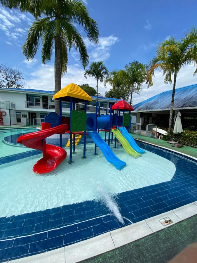 Water park: Hotel Campestre Villa Paraiso