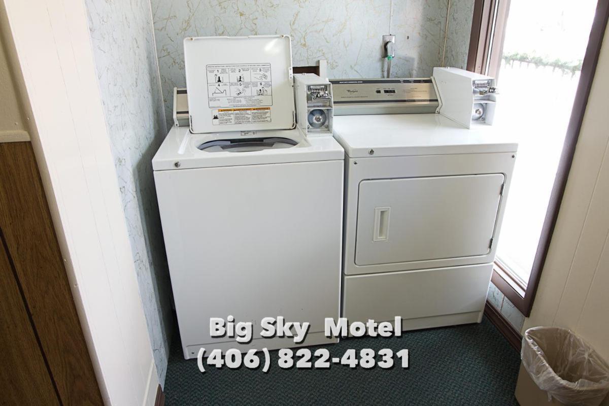 Git's Big Sky Motel — photo 12