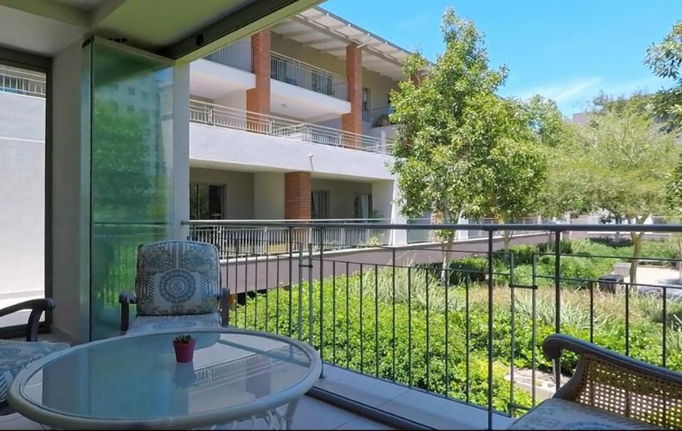 Century City Mayfair Luxury Apartments - 4