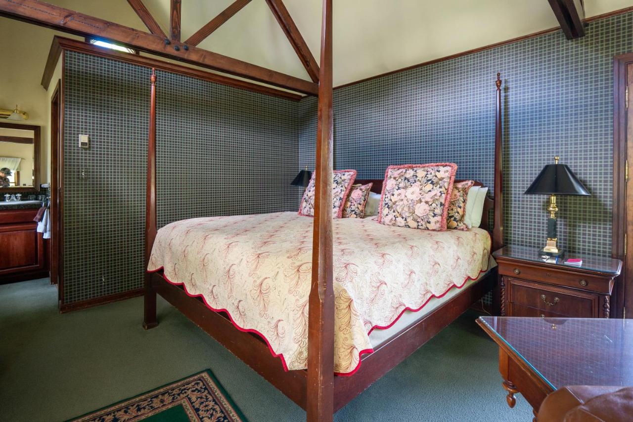 Apple Orchard Inn — photo 16
