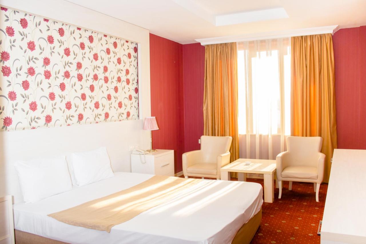 Lara Hotel Baku photo