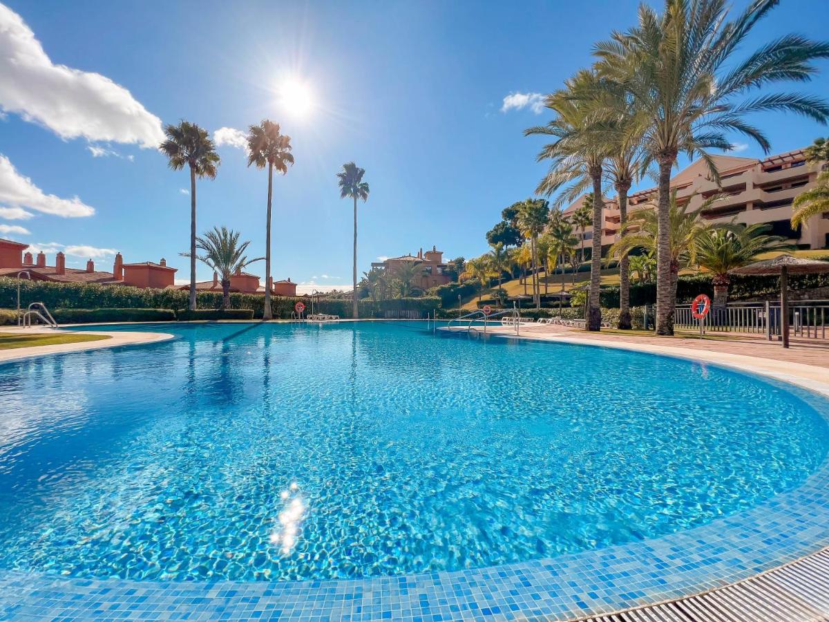 Conde Luque Apartment, Luxury Resort & Golf, Estepona ...