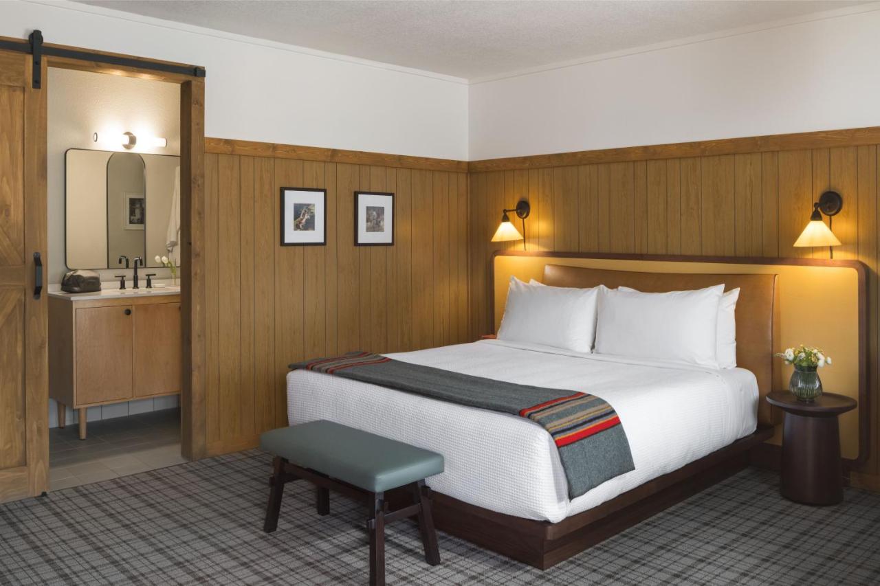 The Virginian Lodge, an Outbound Hotel — photo 10