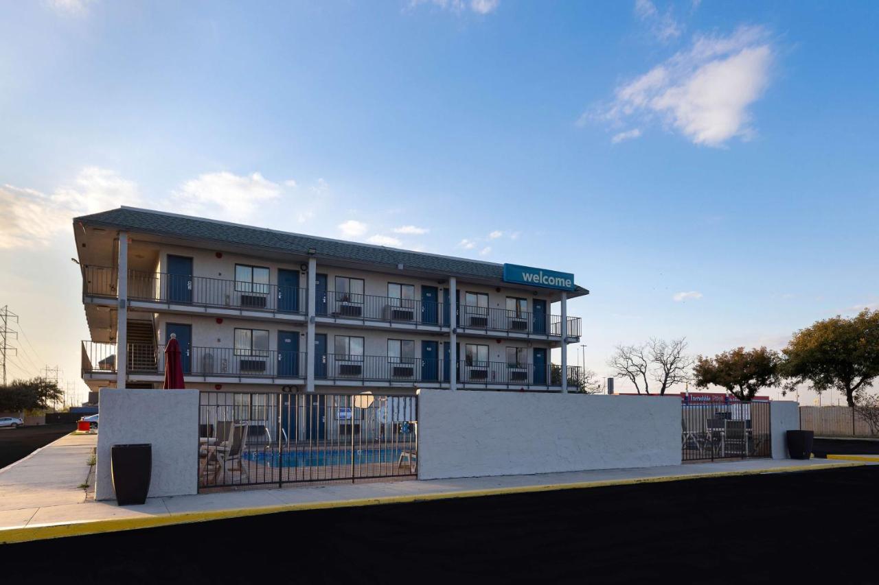 Image: Motel 6-San Antonio, TX - West SeaWorld