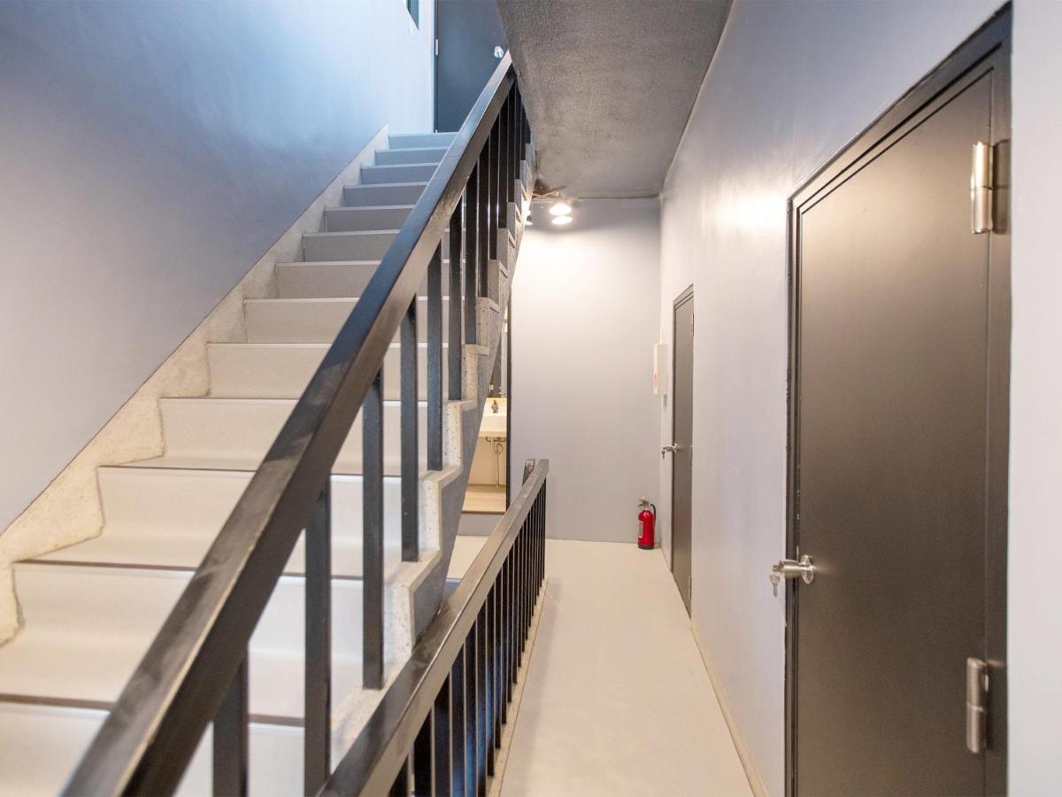 Tsubame Hotel Asakusabashi 3 minutes walk from Asakusabashi Station Near Asakusa, Akihabara, and Ueno Cooking utensils and kitchen washing machine available Direct access to Haneda and Narita airports - 2