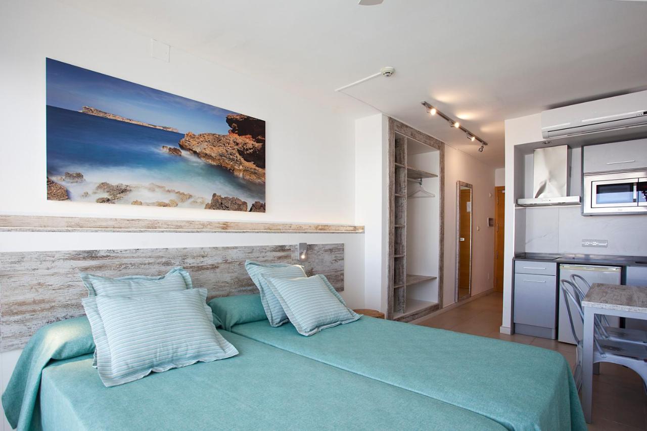 Playa Bella Apartments, Bahía de San Antonio – Precios 2022 ...