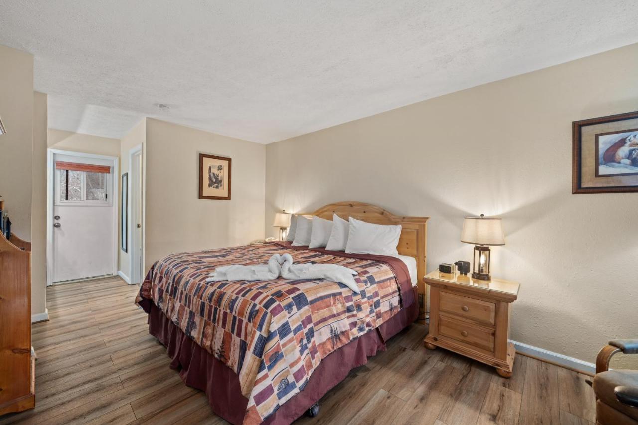 Jonathan Creek Inn — photo 8