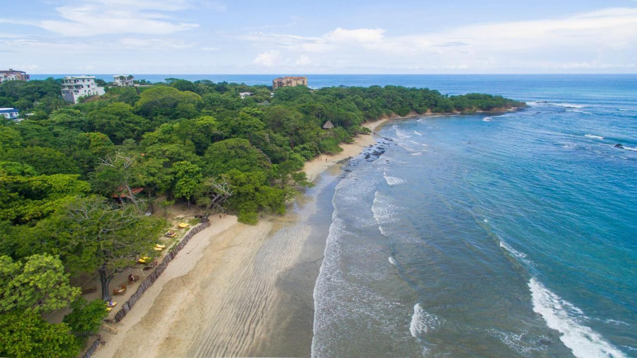 Capitán Suizo Beachfront Boutique Hotel photo