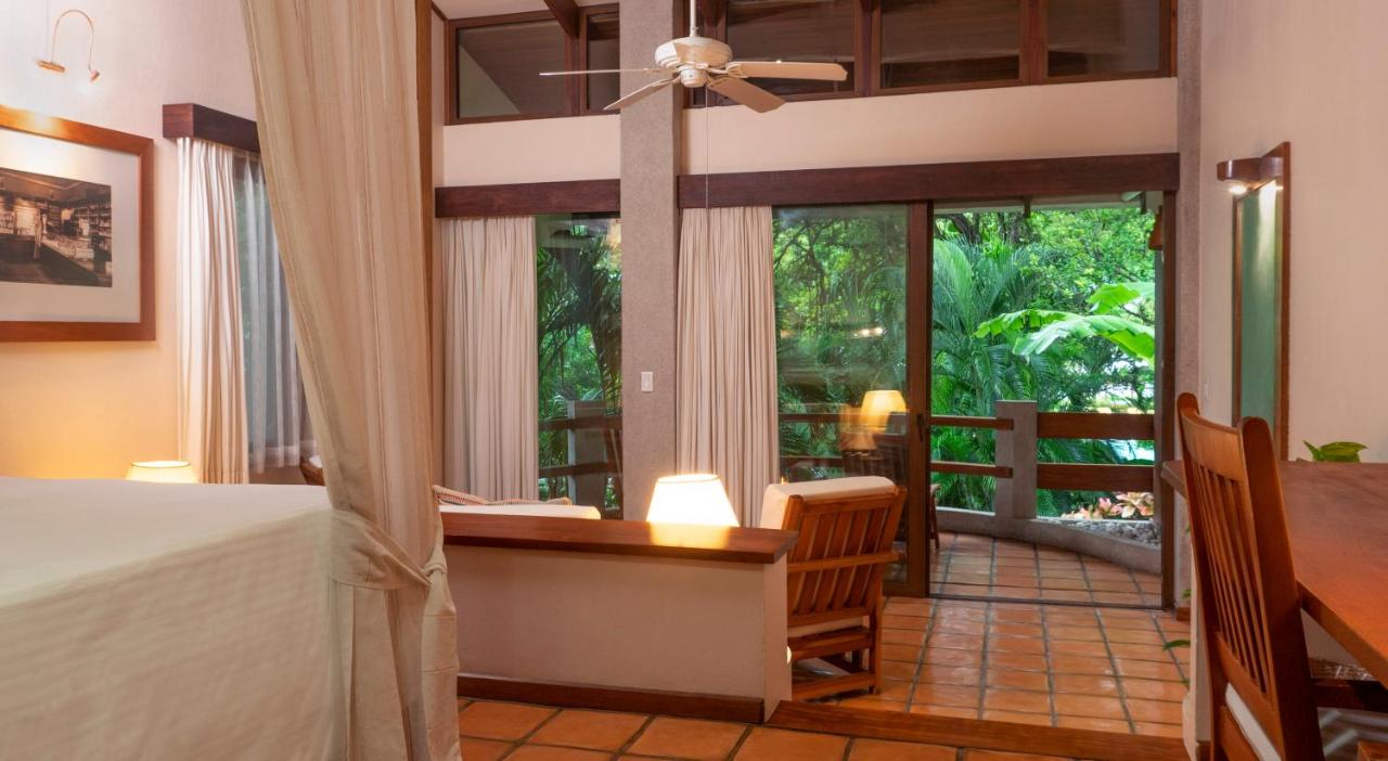 Capitán Suizo Beachfront Boutique Hotel photo