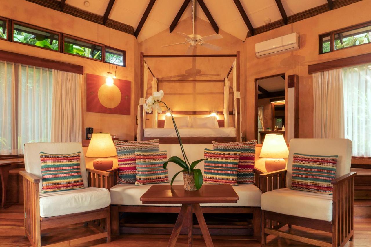Capitán Suizo Beachfront Boutique Hotel photo