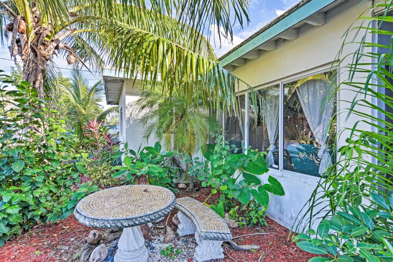 Block 2 Beach Studios and Suites — photo 16