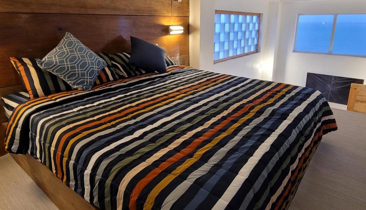 Image: Beachfront Bed & Breakfast