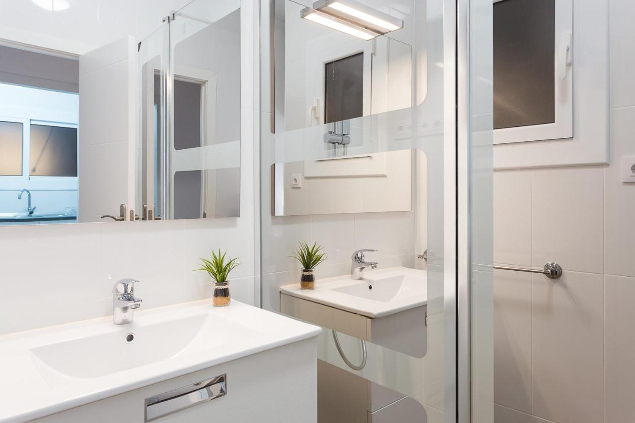 Sagrada Familia Butterfly - 3