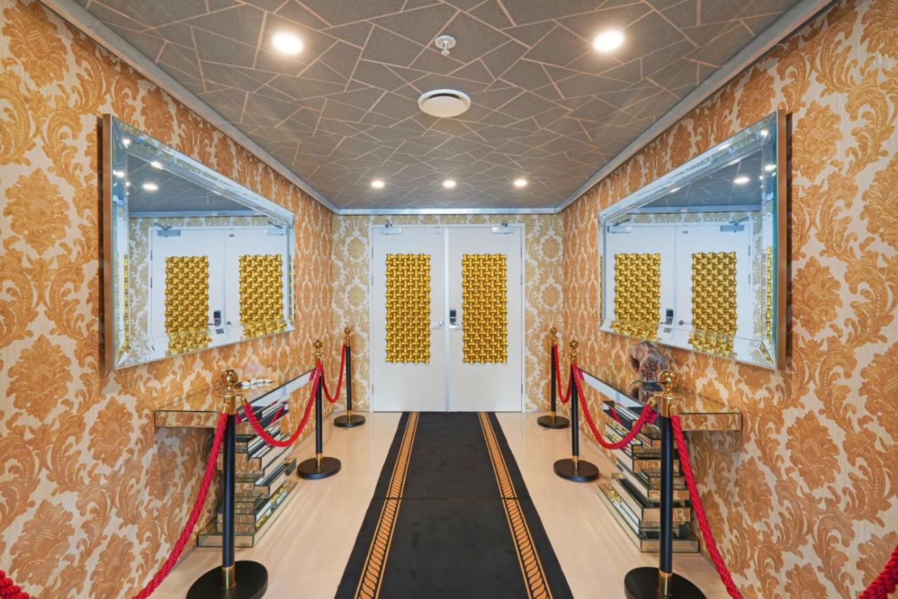 Q1 Resort & Spa - Official photo