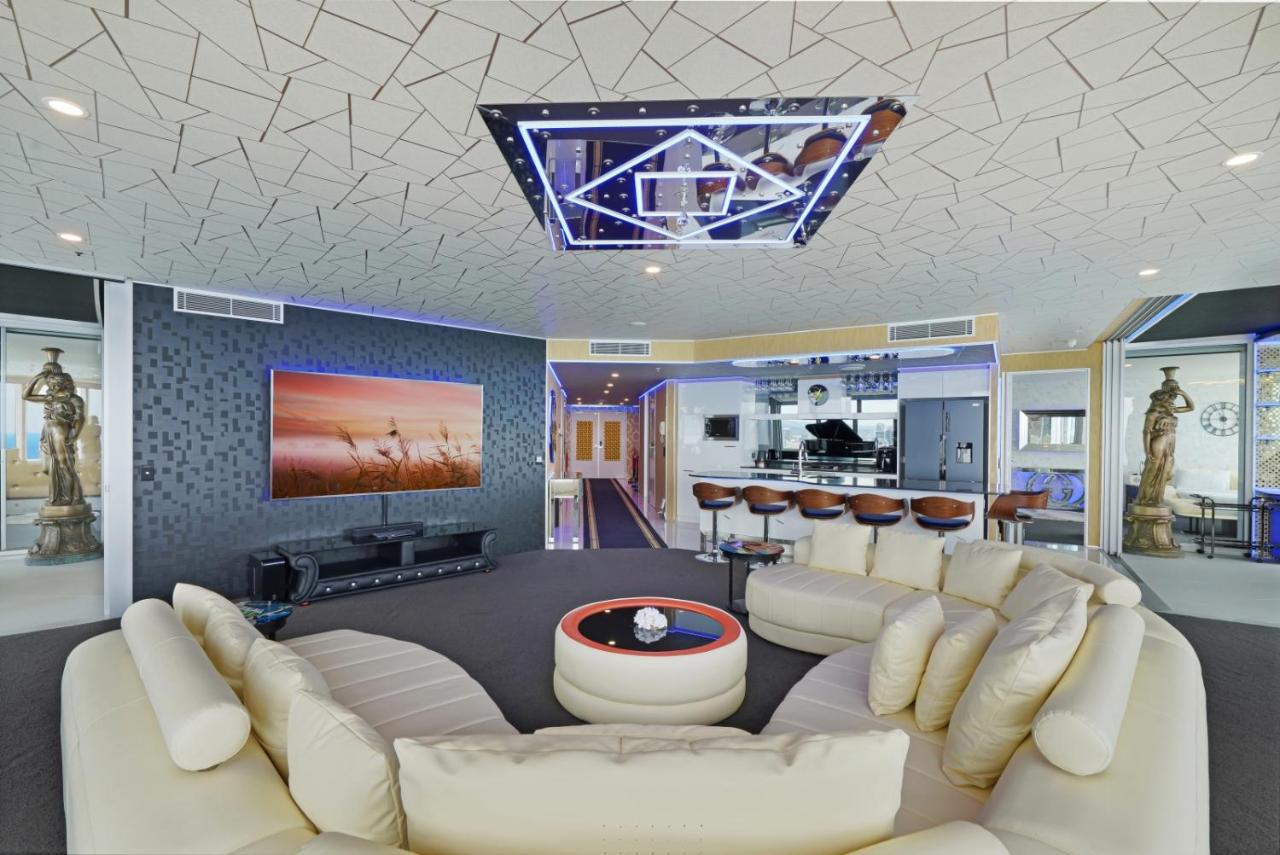 Q1 Resort & Spa - Official photo