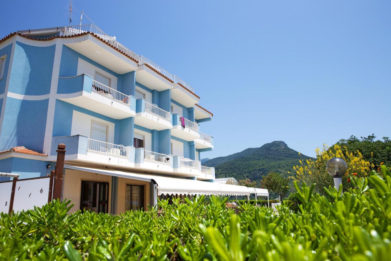 Hotel Mediterraneo photo
