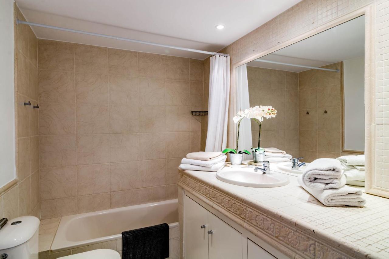 AS10 - Exclusive Apartment in Puerto B, Marbella – Updated ...