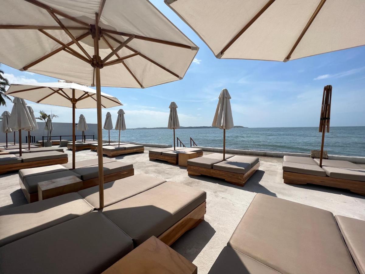Wala beach club photo