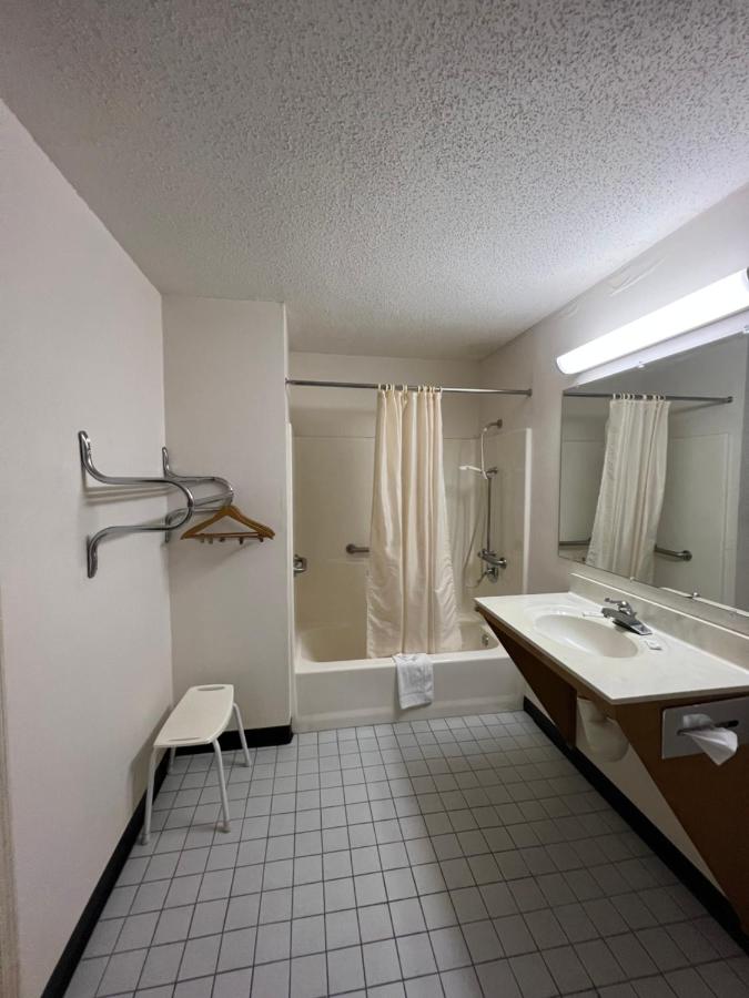 Garden Inn & Suites — photo 18