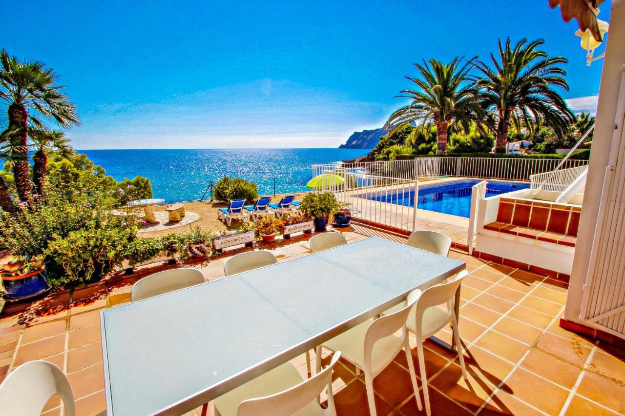 Celia - oceanfront villa in Costa Blanca, Benissa ...
