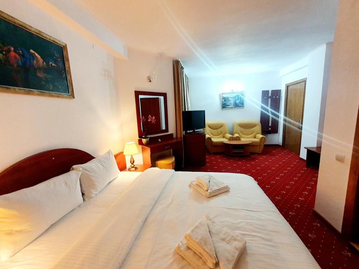 Hotel Cota 1200 (România Predeal) - Booking.com