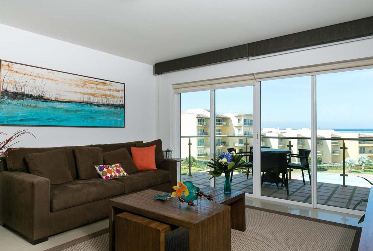 Modern, Stylish And Great Views Apt In Oceania