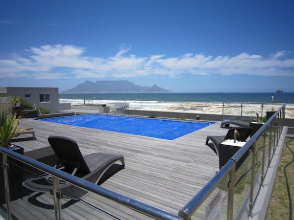 Beach: Infinity - Stunning 1 bedroom apartment with sea & mountain views