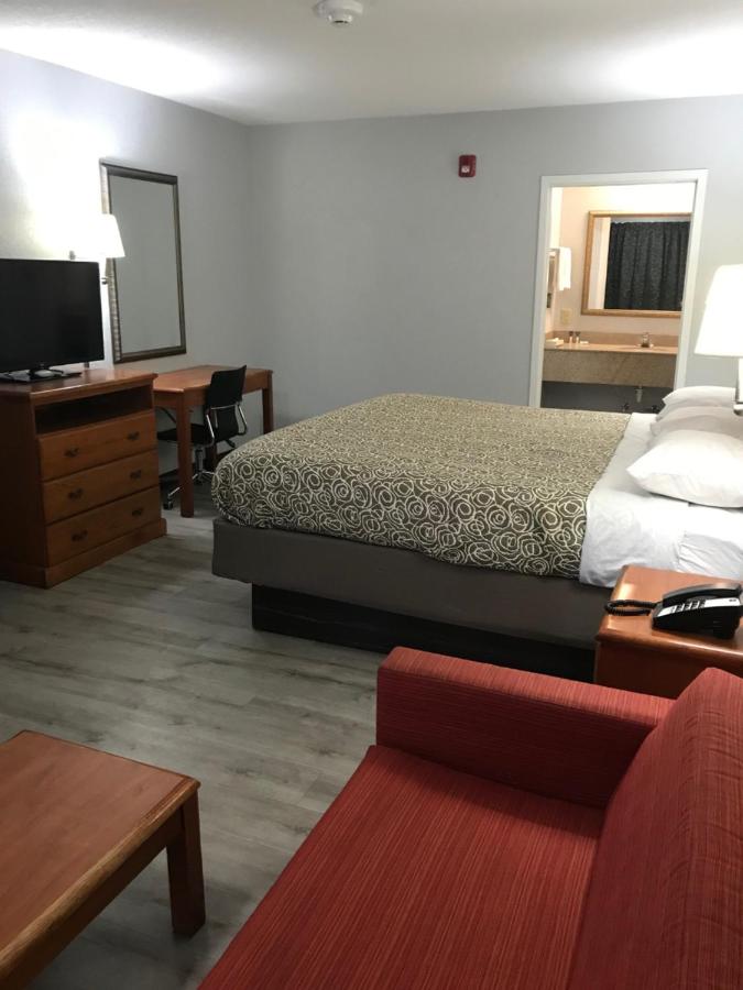 Walnut Inn — photo 9
