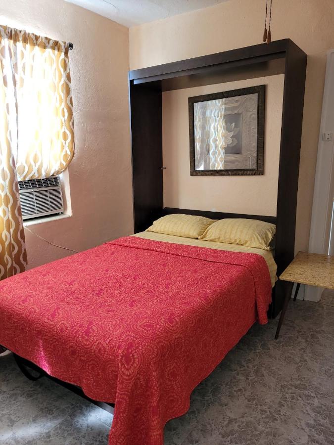 Little Havana Executive 11 - 2