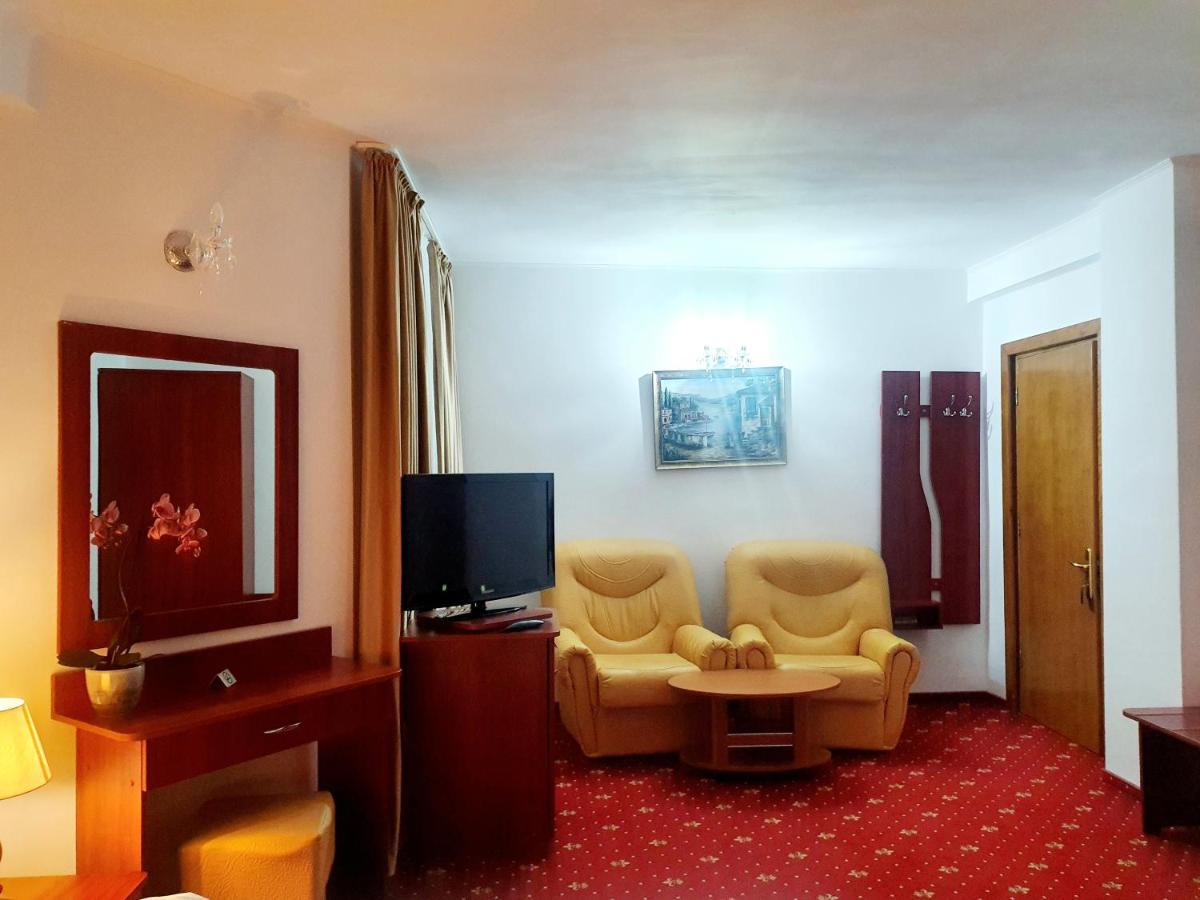 Hotel Cota 1200, Predeal, Romania - Booking.com