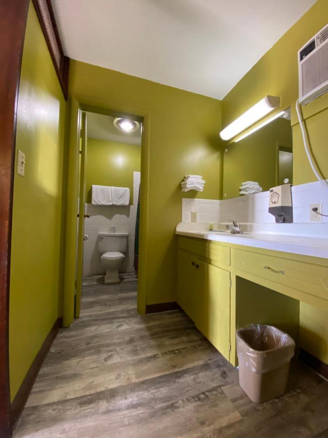 Lincoln Motel — photo 3