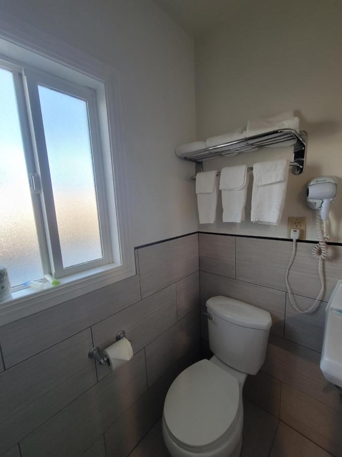 Town House Motel — photo 24