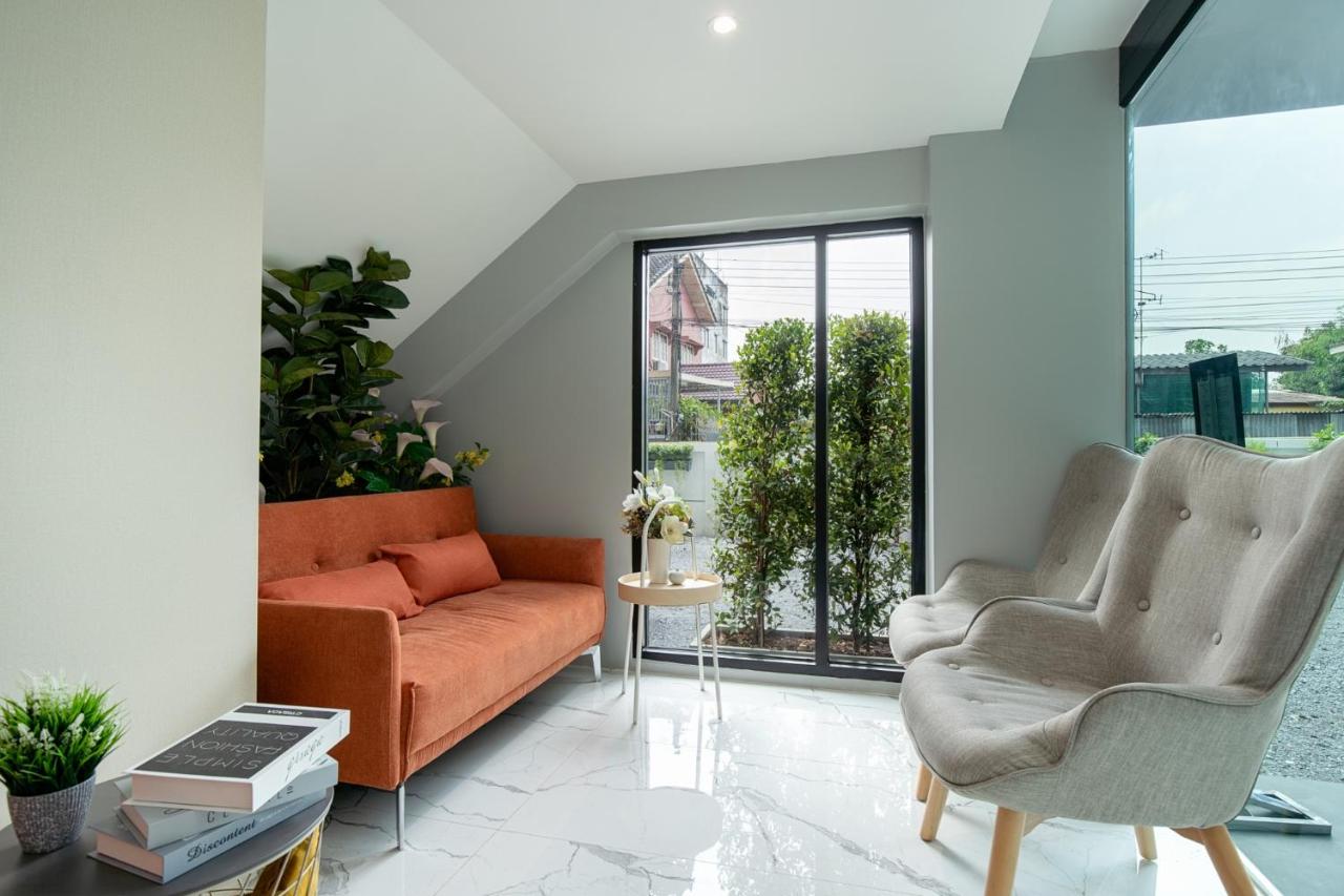 The Riski Hotel at Bangphlat Station SHA - 5