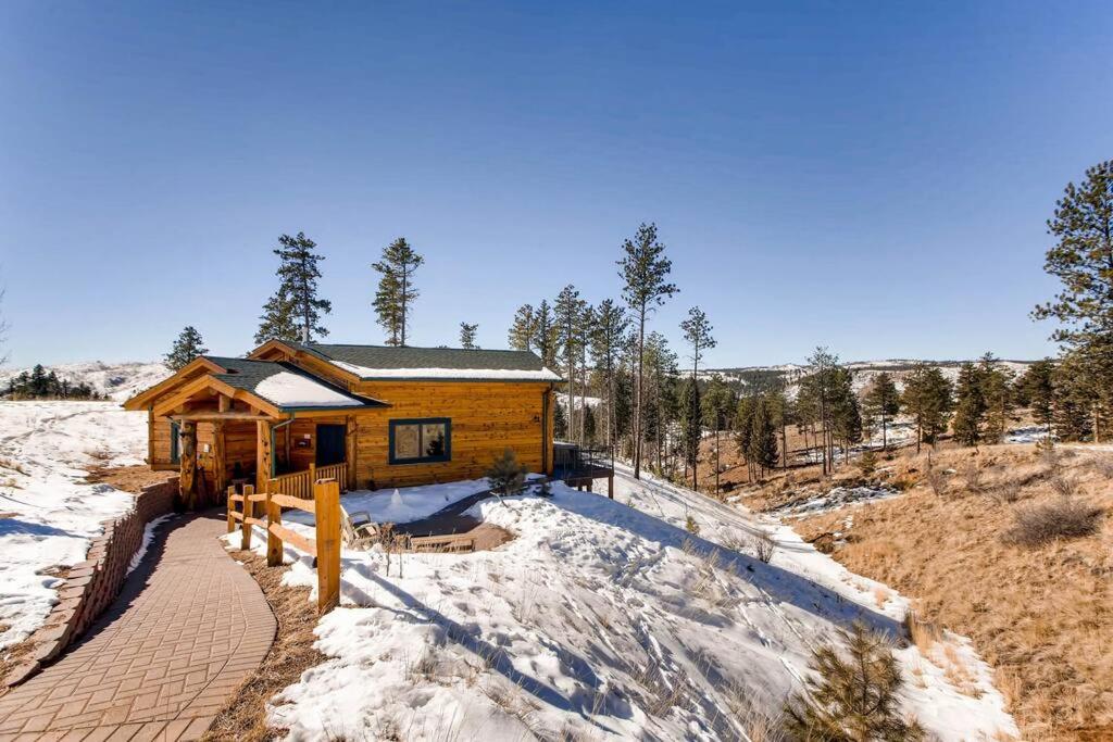 Dominic's Bear Den Vacation Cabin Pikes Peak Colorado — photo 24