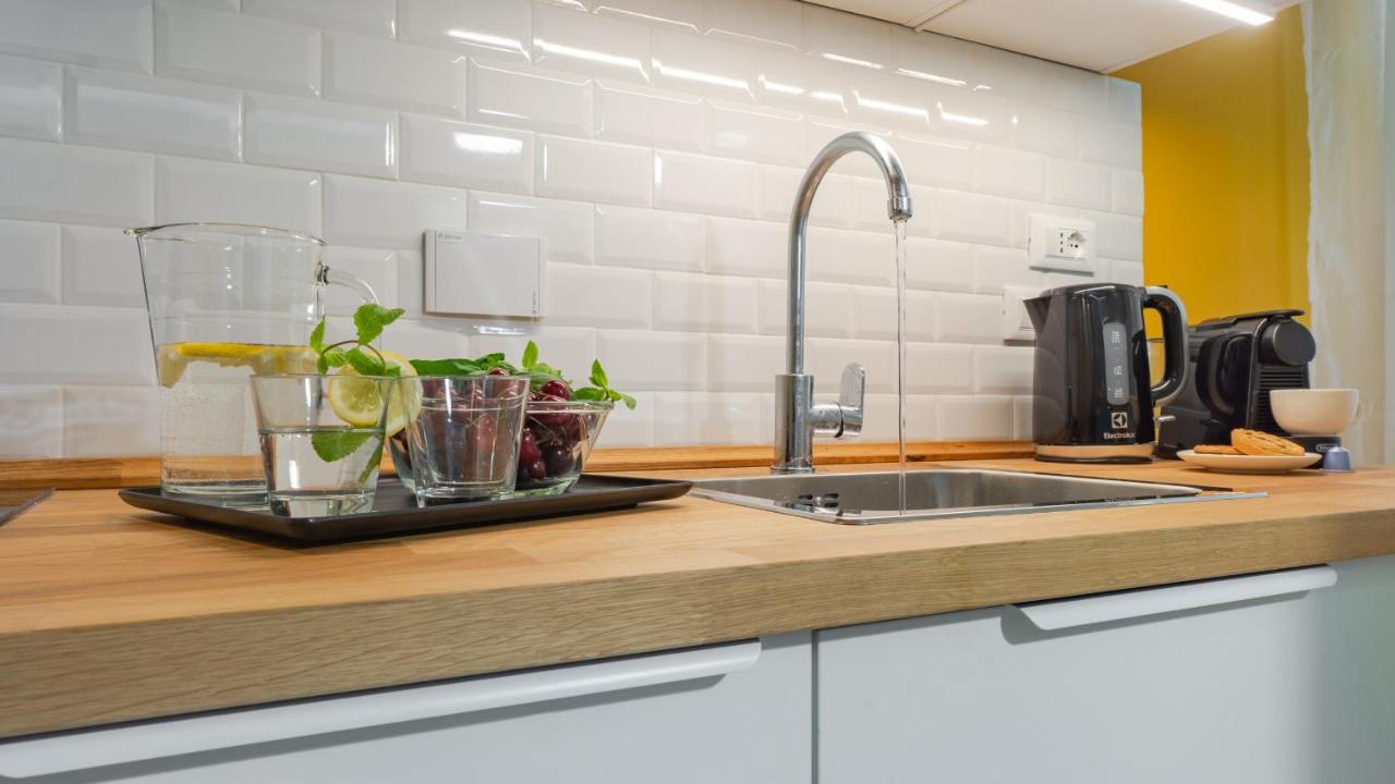 Iris - Close to Vatican Museums - 3