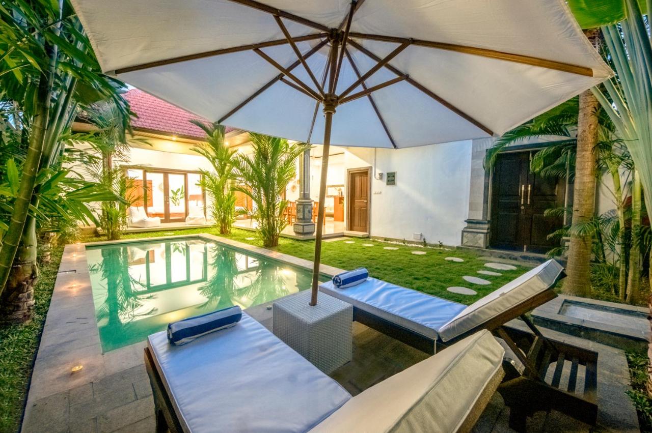 Stunning Villa in Canggu 10min walk from the beach photo 13