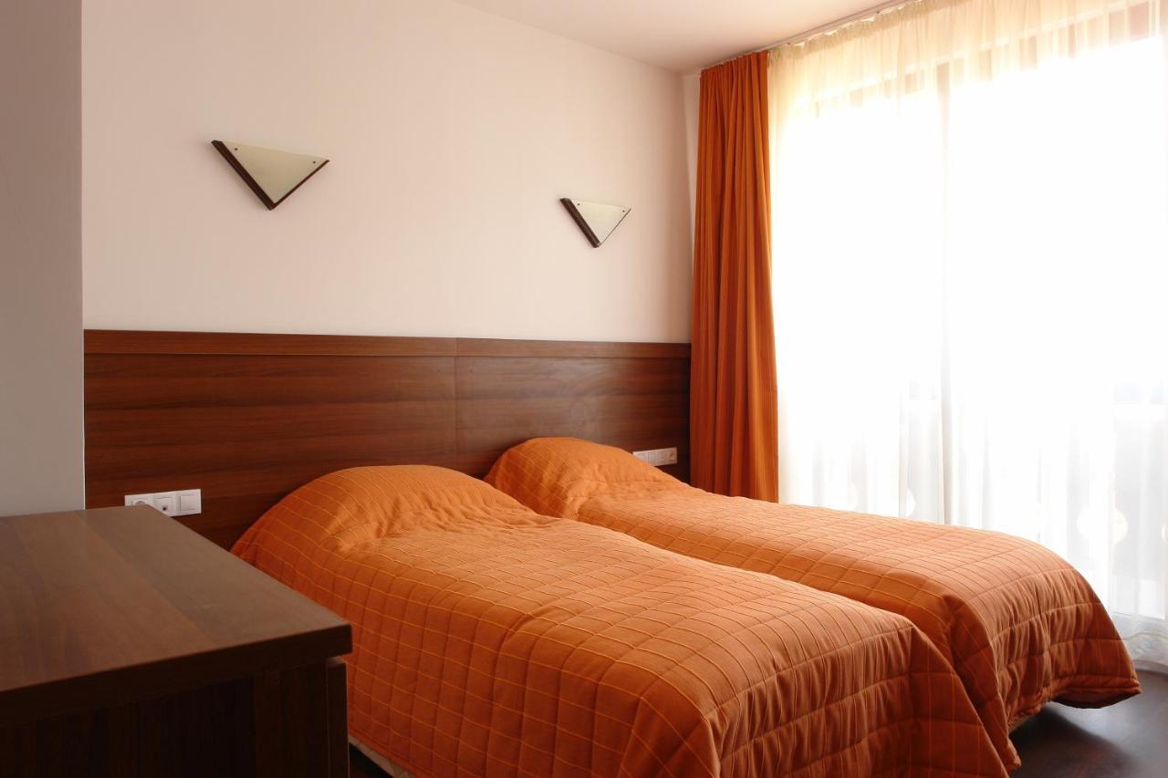Winslow Infinity Aparthotel photo