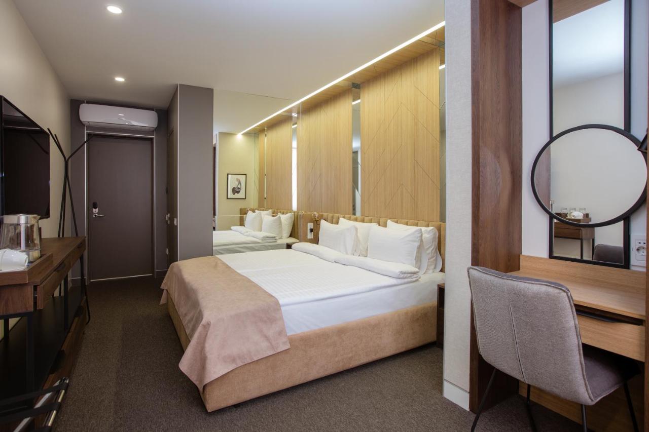 Cartez Hotel photo