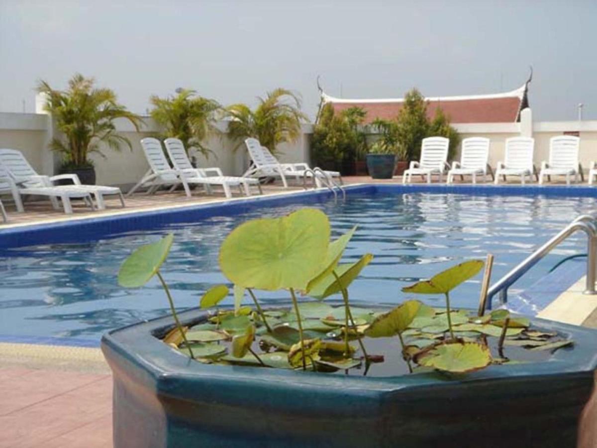 Rambuttri Village Plaza - 5