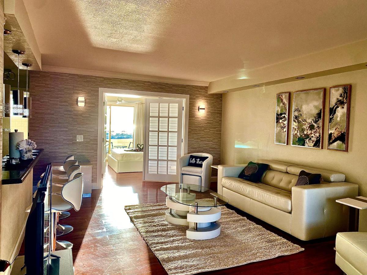 Deluxe waterfront one bedroom apartment with Miami Skyline view, free parking 5 mins drive to Miami Beach - 5